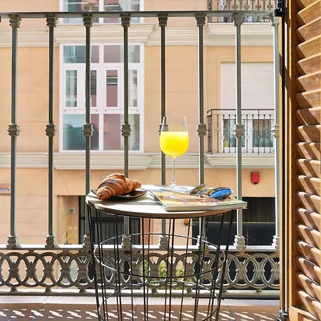 Apartamento En El Centro, Tranquilo Y Luminoso Malaga Exterior photo